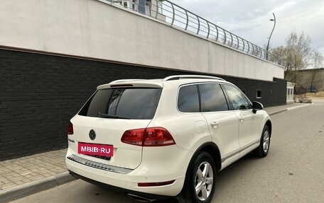 Volkswagen Touareg III, 2011 год, 1 750 000 рублей, 9 фотография