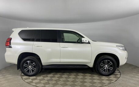 Toyota Land Cruiser Prado 150 рестайлинг 2, 2019 год, 5 500 000 рублей, 4 фотография