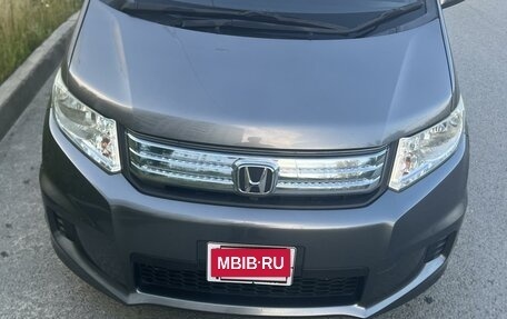 Honda Freed I, 2012 год, 1 322 000 рублей, 2 фотография