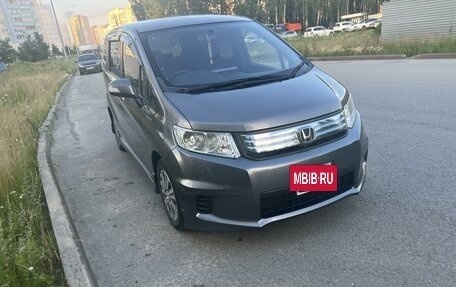 Honda Freed I, 2012 год, 1 322 000 рублей, 3 фотография