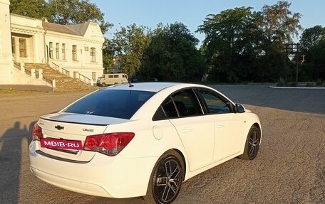 Chevrolet Cruze II, 2010 год, 870 000 рублей, 6 фотография