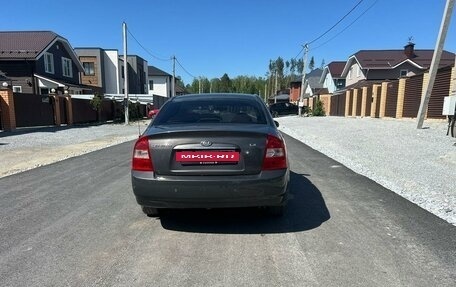 KIA Cerato I, 2006 год, 450 000 рублей, 3 фотография