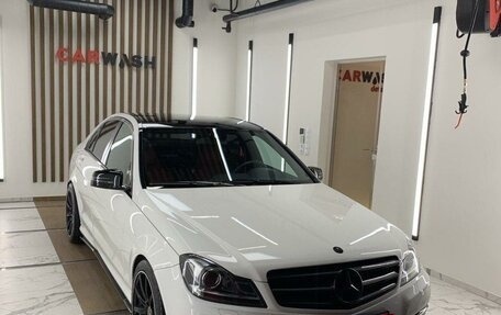 Mercedes-Benz C-Класс, 2012 год, 1 750 000 рублей, 4 фотография