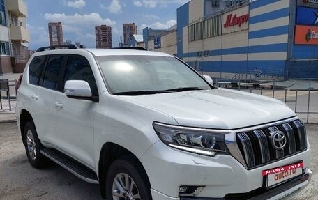 Toyota Land Cruiser Prado 150 рестайлинг 2, 2019 год, 7 700 000 рублей, 3 фотография