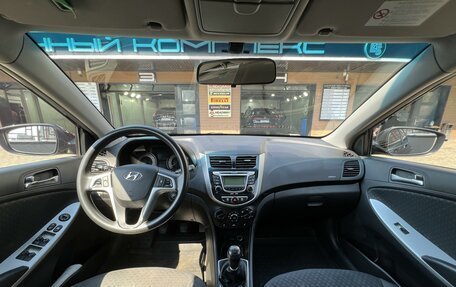 Hyundai Solaris II рестайлинг, 2011 год, 750 000 рублей, 6 фотография