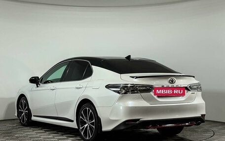 Toyota Camry, 2020 год, 3 230 000 рублей, 7 фотография