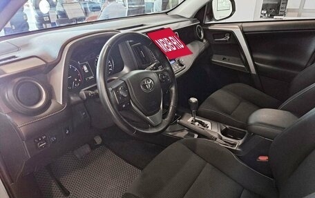 Toyota RAV4, 2017 год, 3 200 000 рублей, 16 фотография