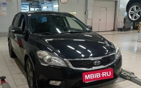 KIA cee'd I рестайлинг, 2011 год, 832 000 рублей, 2 фотография