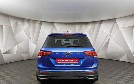 Volkswagen Tiguan II, 2021 год, 3 199 900 рублей, 8 фотография