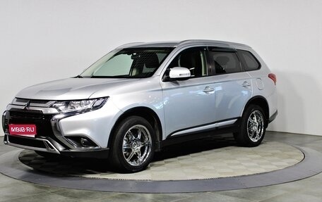 Mitsubishi Outlander III рестайлинг 3, 2019 год, 2 547 000 рублей, 1 фотография