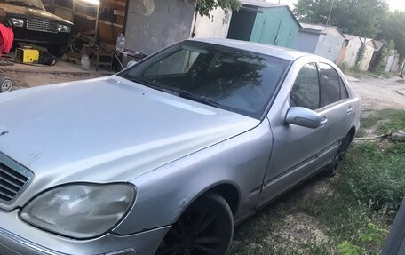 Mercedes-Benz S-Класс, 1999 год, 550 000 рублей, 1 фотография