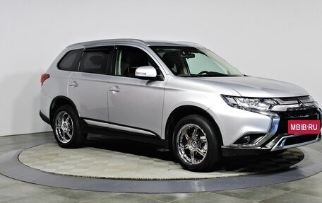 Mitsubishi Outlander III рестайлинг 3, 2019 год, 2 547 000 рублей, 3 фотография