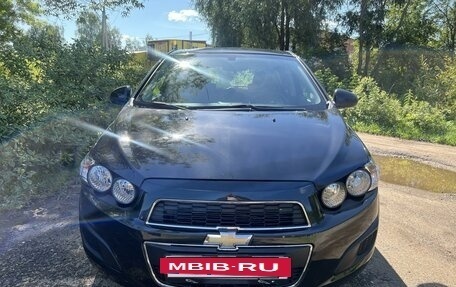 Chevrolet Aveo III, 2013 год, 875 000 рублей, 2 фотография