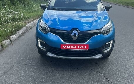 Renault Kaptur I рестайлинг, 2017 год, 1 520 000 рублей, 2 фотография