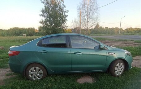 KIA Rio III рестайлинг, 2013 год, 915 000 рублей, 4 фотография