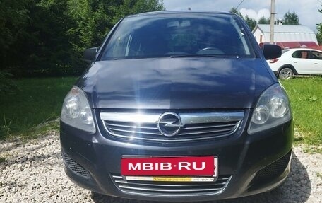 Opel Zafira B, 2011 год, 1 000 000 рублей, 3 фотография