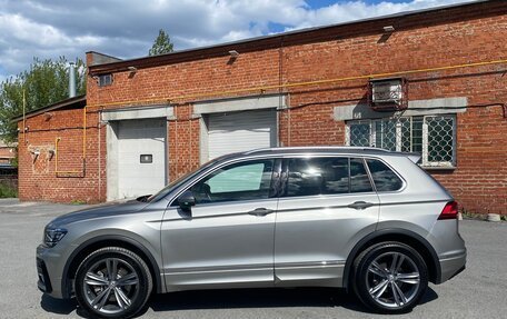 Volkswagen Tiguan II, 2018 год, 3 050 000 рублей, 3 фотография