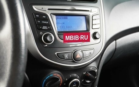 Hyundai Solaris II рестайлинг, 2012 год, 960 000 рублей, 13 фотография