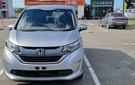 Honda Freed II, 2017 год, 1 850 000 рублей, 3 фотография