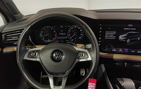 Volkswagen Touareg III, 2019 год, 5 590 000 рублей, 20 фотография