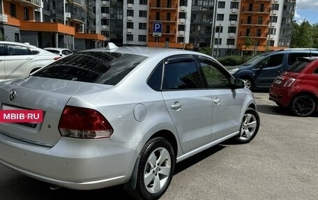 Volkswagen Polo VI (EU Market), 2011 год, 950 000 рублей, 3 фотография