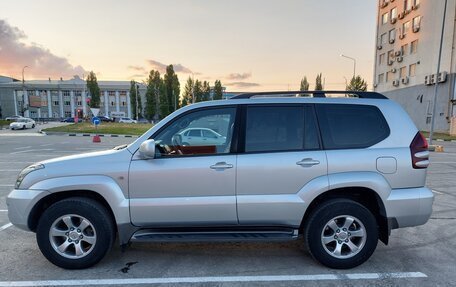 Toyota Land Cruiser Prado 120 рестайлинг, 2008 год, 3 150 000 рублей, 10 фотография