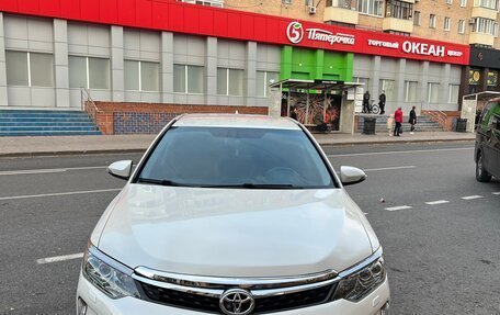 Toyota Camry, 2017 год, 2 400 000 рублей, 5 фотография