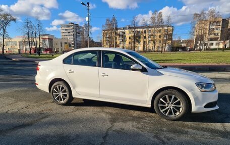 Volkswagen Jetta VI, 2014 год, 1 390 000 рублей, 3 фотография