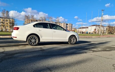 Volkswagen Jetta VI, 2014 год, 1 390 000 рублей, 4 фотография