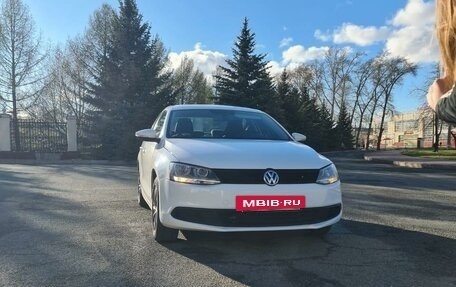 Volkswagen Jetta VI, 2014 год, 1 390 000 рублей, 2 фотография