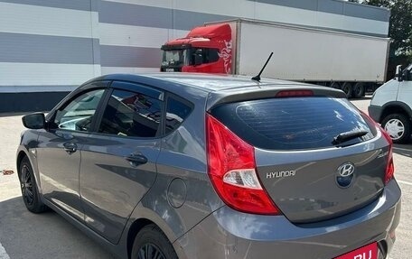 Hyundai Solaris II рестайлинг, 2014 год, 1 100 000 рублей, 11 фотография