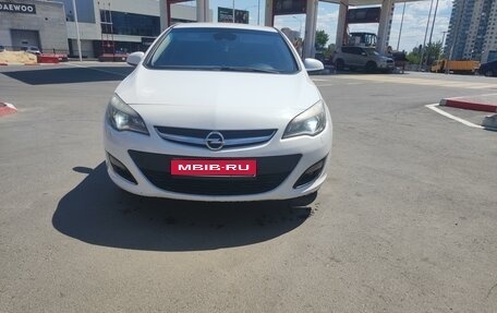 Opel Astra J, 2013 год, 1 040 000 рублей, 1 фотография