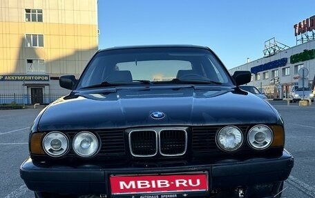 BMW 5 серия, 1989 год, 310 000 рублей, 1 фотография