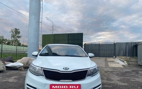 KIA Rio III рестайлинг, 2016 год, 950 000 рублей, 2 фотография