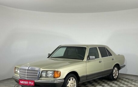 Mercedes-Benz S-Класс, 1984 год, 550 000 рублей, 1 фотография