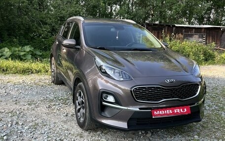 KIA Sportage IV рестайлинг, 2020 год, 2 700 000 рублей, 1 фотография