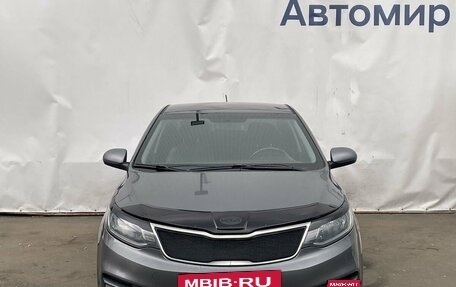 KIA Rio III рестайлинг, 2015 год, 990 000 рублей, 2 фотография