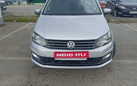 Volkswagen Polo VI (EU Market), 2015 год, 970 000 рублей, 2 фотография