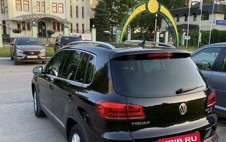 Volkswagen Tiguan I, 2015 год, 2 350 000 рублей, 2 фотография