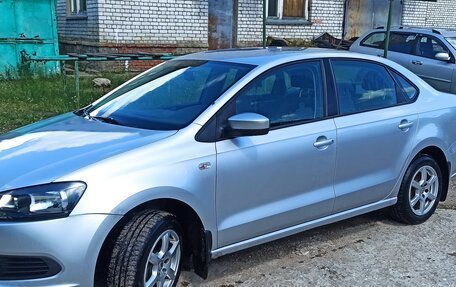 Volkswagen Polo VI (EU Market), 2013 год, 830 000 рублей, 1 фотография