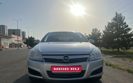 Opel Astra H, 2012 год, 780 000 рублей, 2 фотография