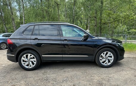 Volkswagen Tiguan II, 2022 год, 3 450 000 рублей, 6 фотография