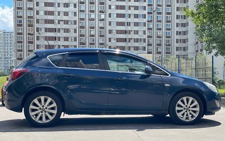 Opel Astra J, 2012 год, 660 000 рублей, 2 фотография