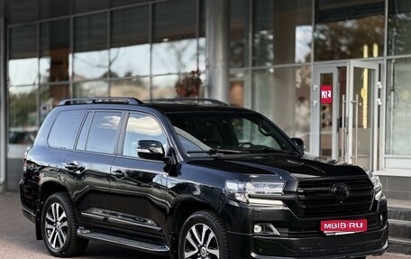 Toyota Land Cruiser 200, 2018 год, 8 149 000 рублей, 1 фотография