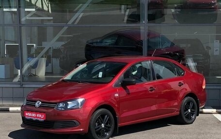 Volkswagen Polo VI (EU Market), 2013 год, 815 000 рублей, 1 фотография