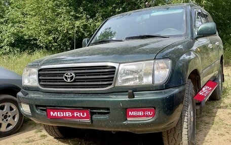 Toyota Land Cruiser 100 рестайлинг 2, 1999 год, 1 980 000 рублей, 1 фотография