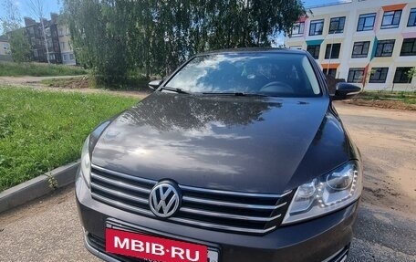 Volkswagen Passat B7, 2014 год, 1 450 000 рублей, 2 фотография