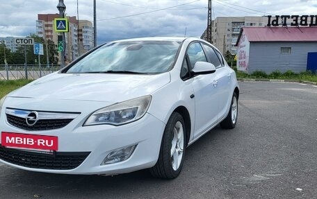 Opel Astra J, 2012 год, 650 000 рублей, 2 фотография