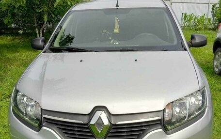 Renault Logan II, 2015 год, 950 000 рублей, 2 фотография