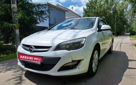 Opel Astra J, 2013 год, 700 000 рублей, 3 фотография